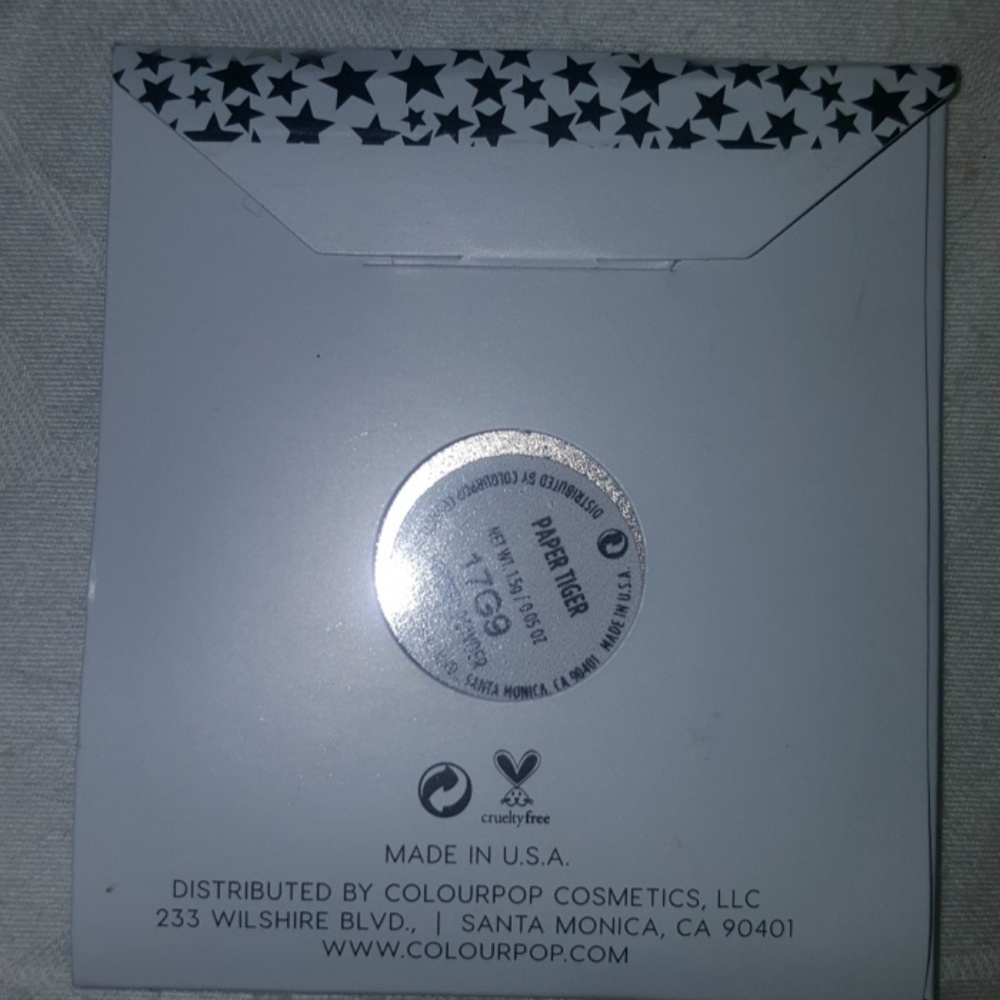 Eyeshadow - Picture 2 of 4